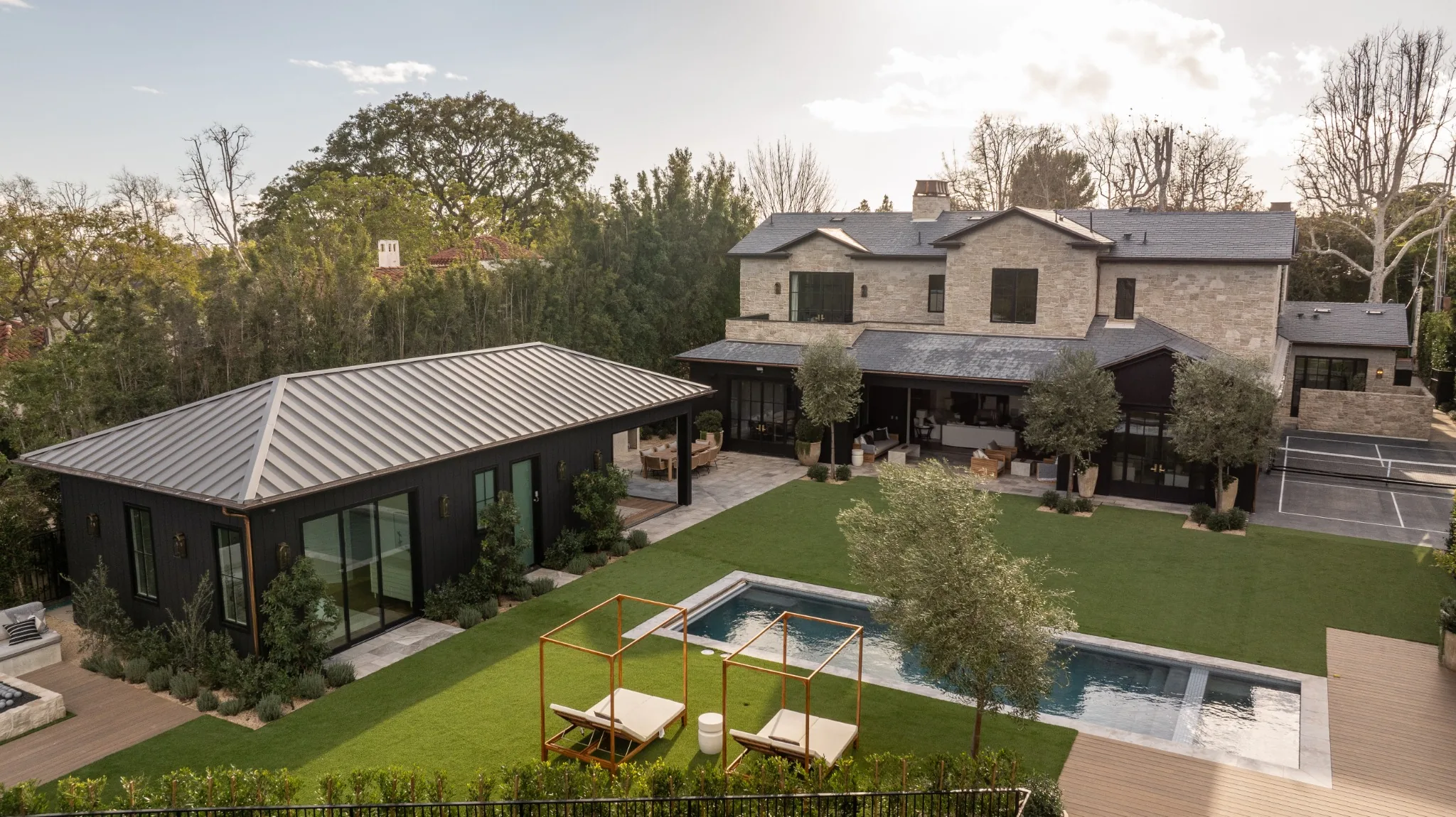 Brentwood Manor