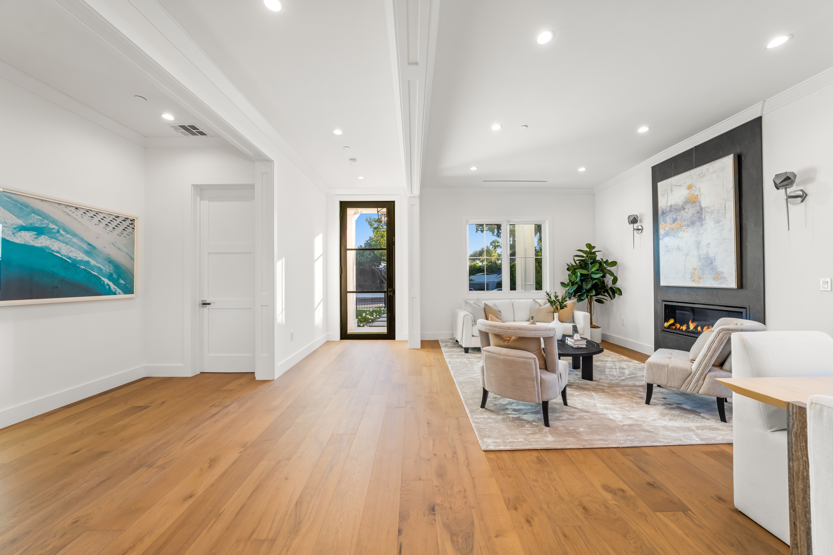7th Street Residence gallery image 2
