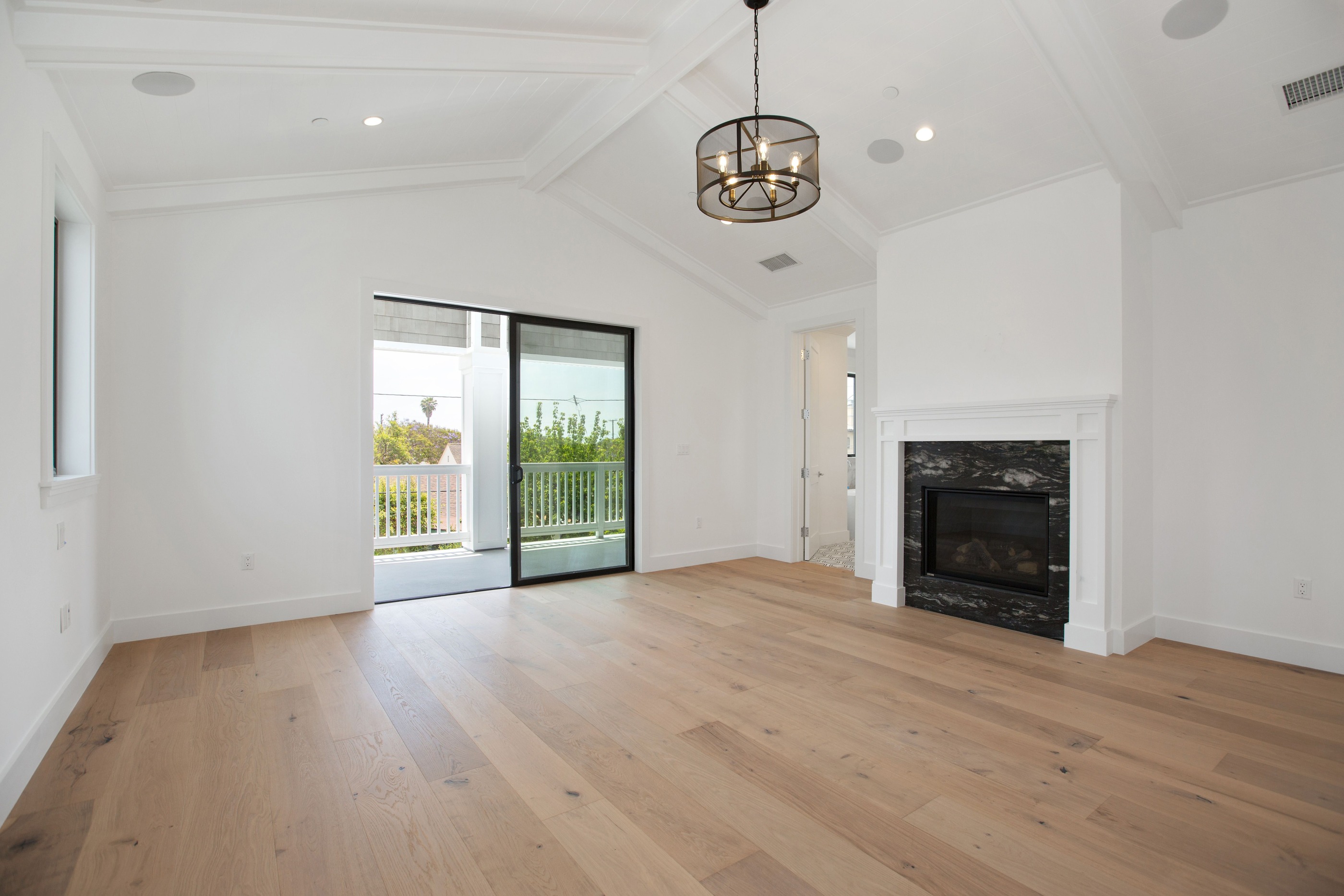 Cedar Residence gallery image 1