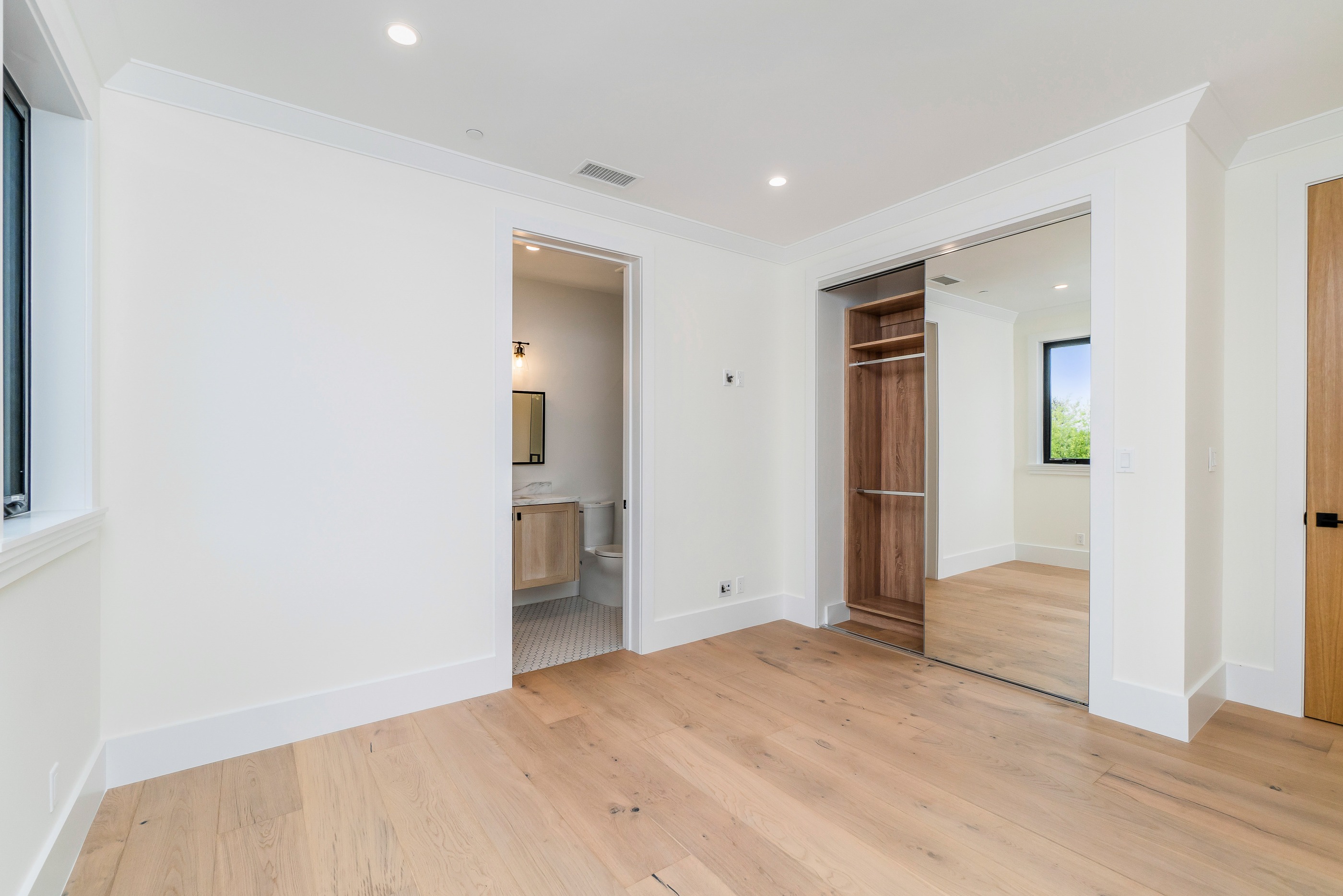 Colbert Residence gallery image 2