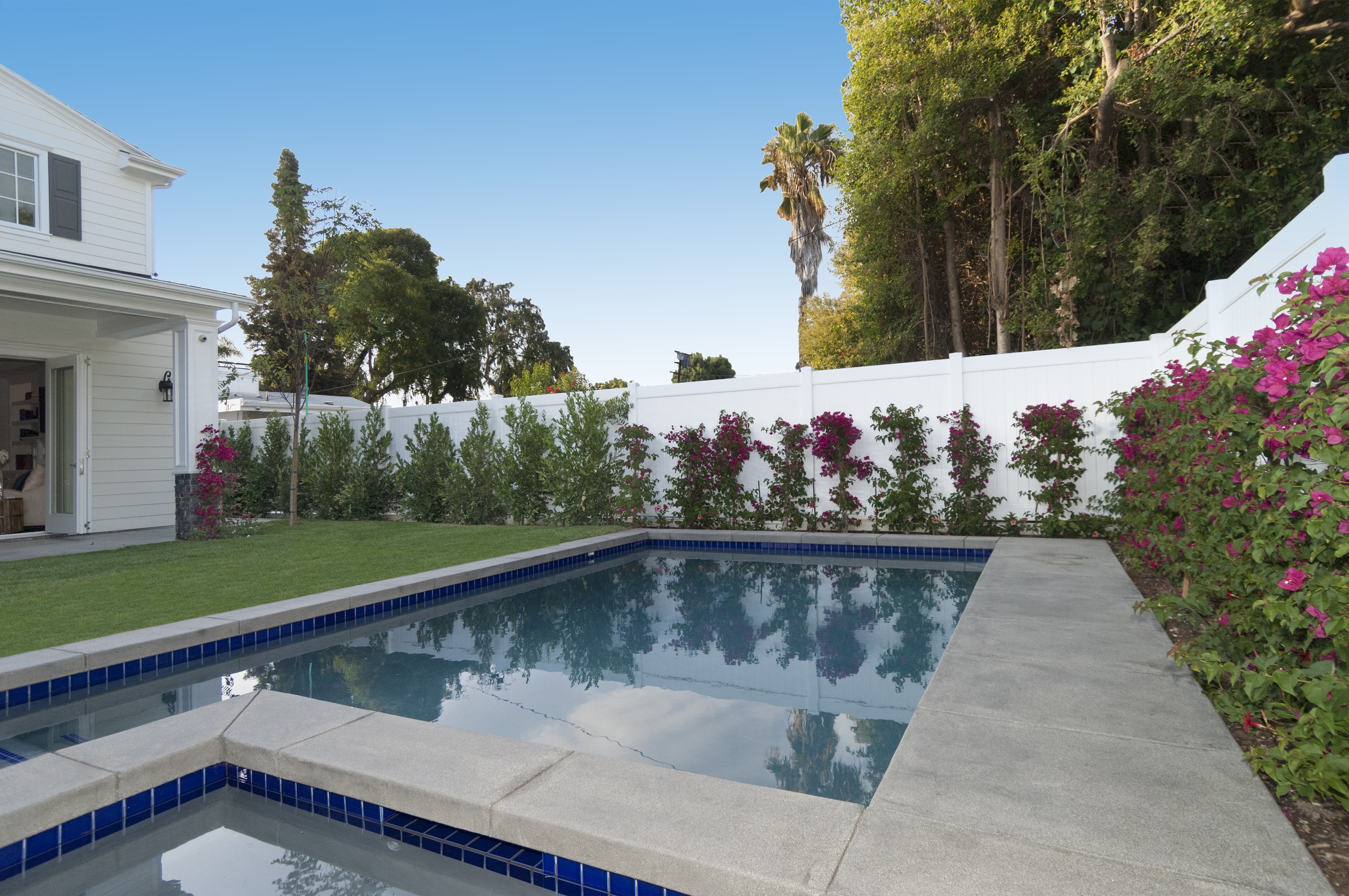 Stern Residence gallery image 4