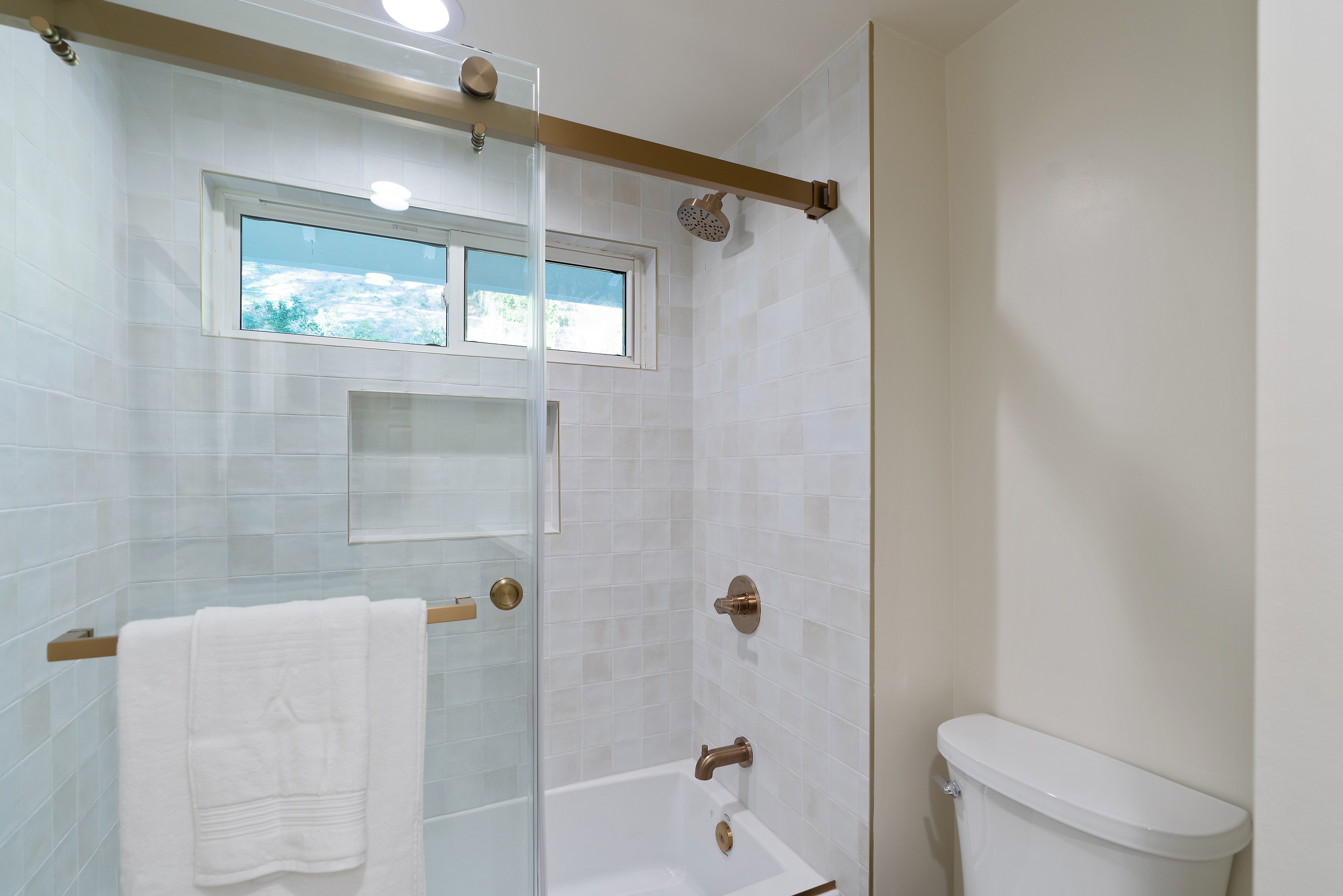 Towhee Residence gallery image 7