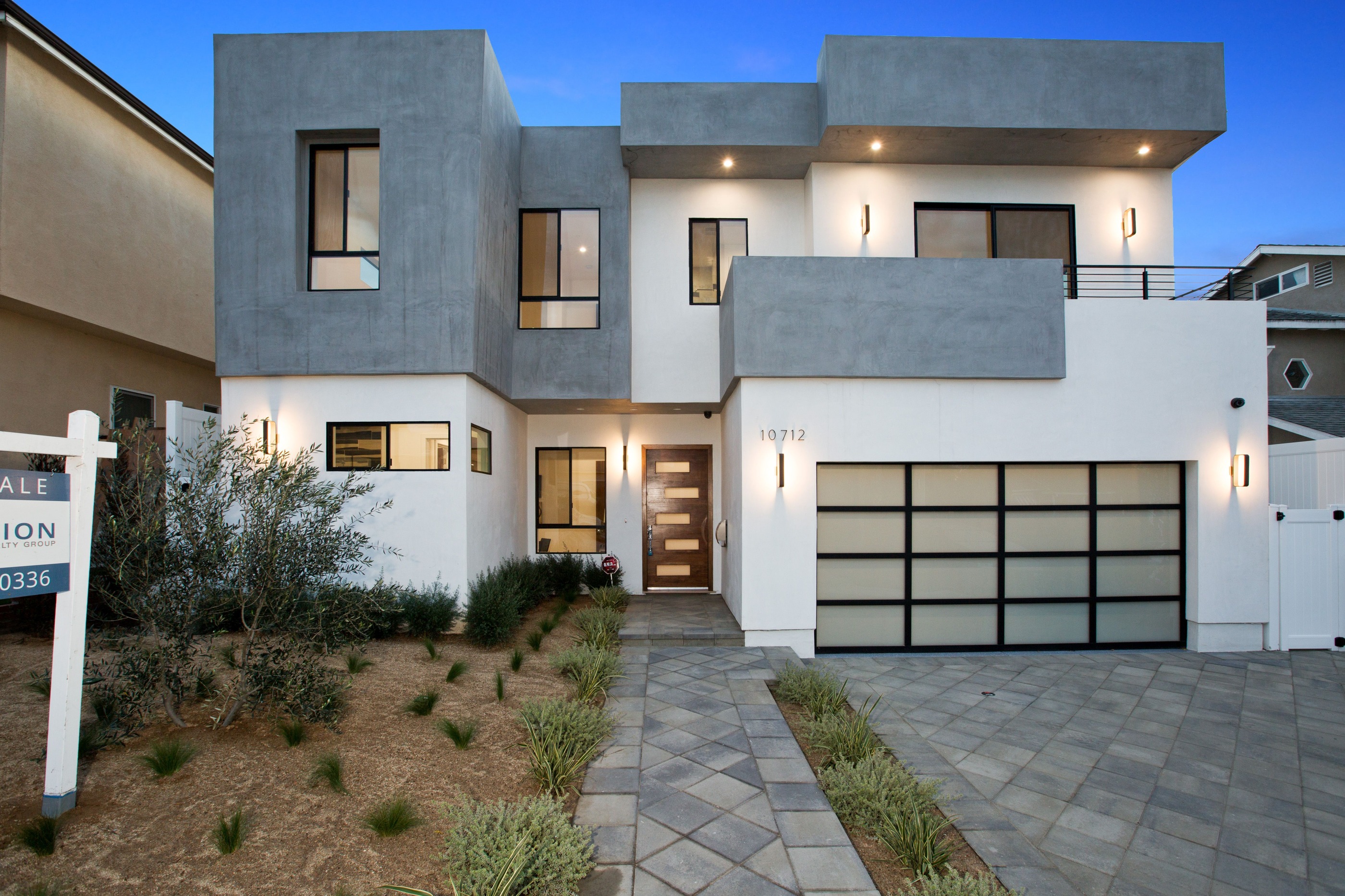 Whitburn Residence gallery image 7